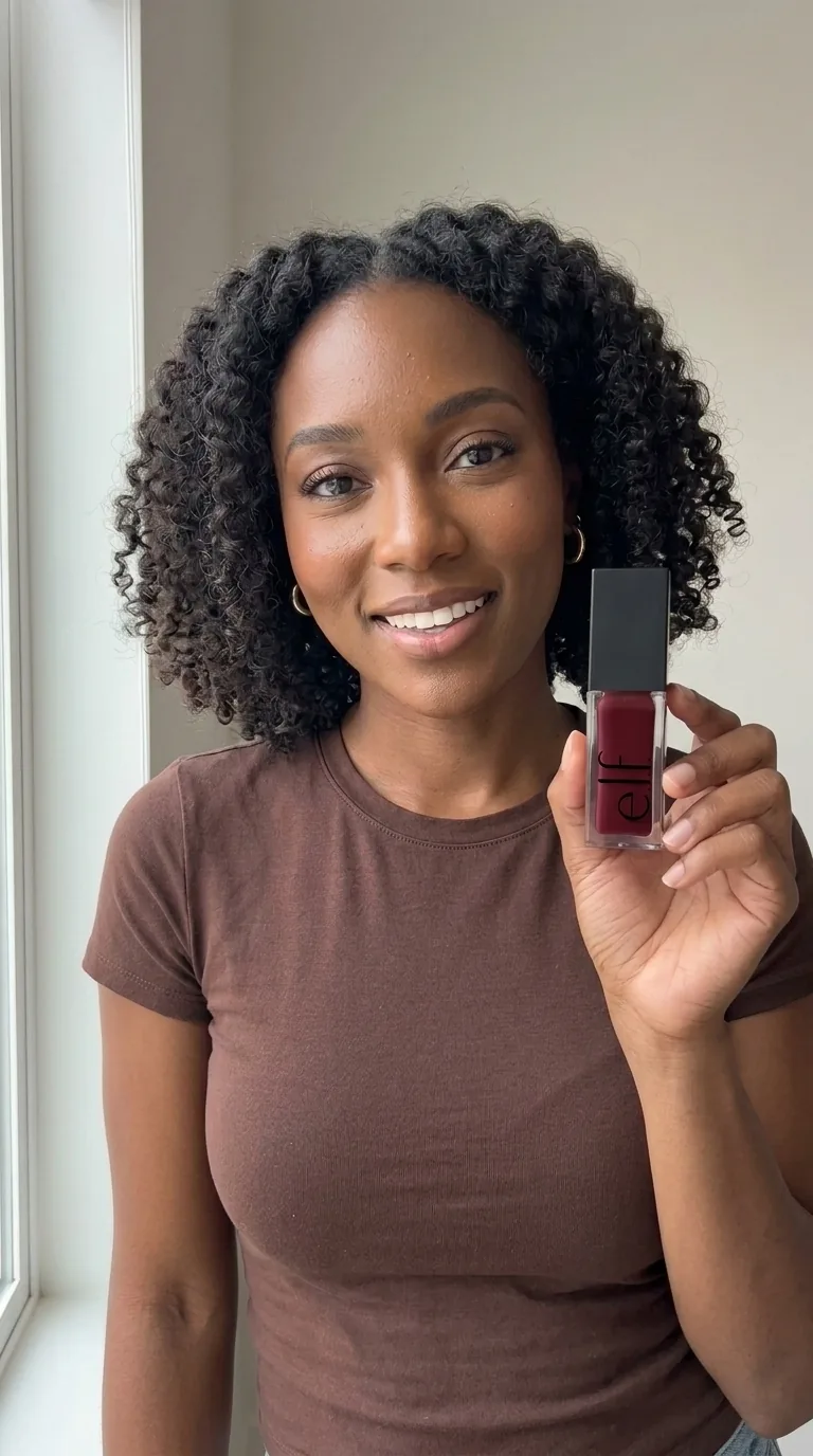 Synthetic beauty creator presenting a lip oil ad concept